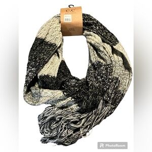NWT CC Exclusives Scarf